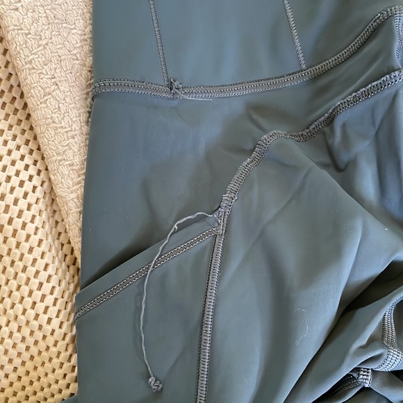 Lululemon Fast & Free Tight 19” size 4 in teal - Picture 3 of 7